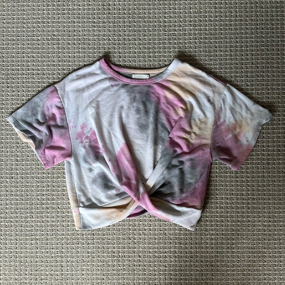Cute Crop Twist T from Lush